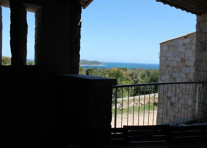 Les Pavillons Du Belvedere Aparthotel 4*